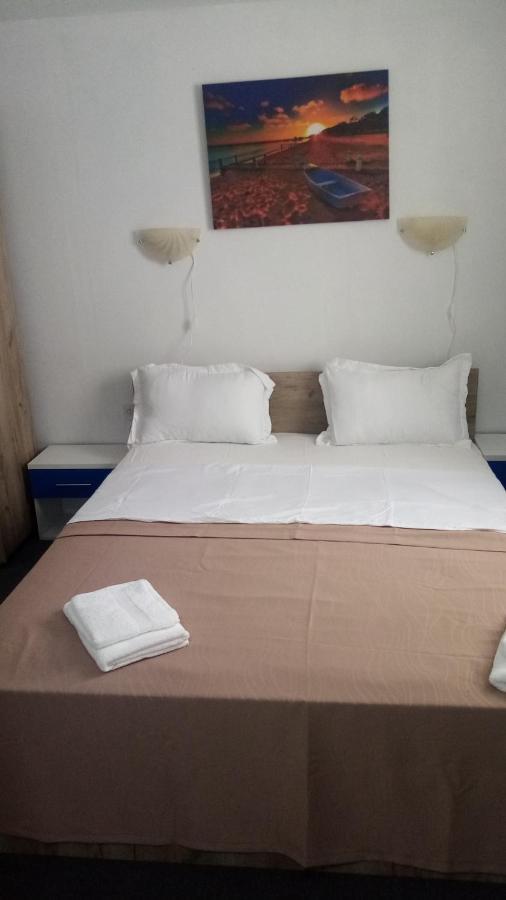 Azzuro Hotel Năvodari Kültér fotó